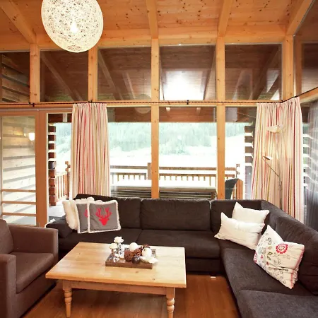 Deluxe Chalet With Pool In Koenigsleiten شاليه والد ام بينزاغو
