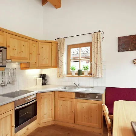 Deluxe Chalet With Pool In Koenigsleiten والد ام بينزاغو