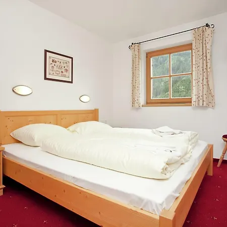 شاليه Deluxe Chalet With Pool In Koenigsleiten والد ام بينزاغو